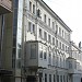 Дом с беременными кариатидами в городе Москва