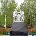 Сквер с памятником М. Горькому и В. И. Ленину в городе Туголесский Бор