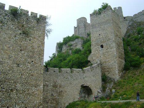 Golubac Fortress - Wikipedia