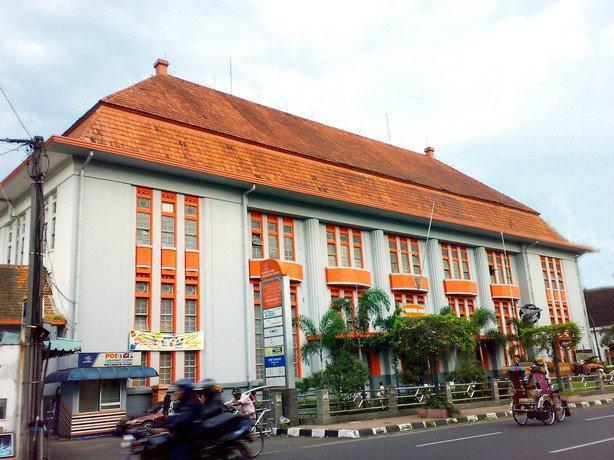 Kantor Pos Pusat Bandung - Bandung | peninggalan bersejarah