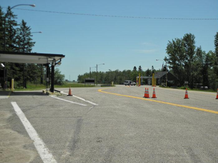 Pinecreek Port Of Entry / Hwy 89 Roseau, MN South Junction, Manitoba