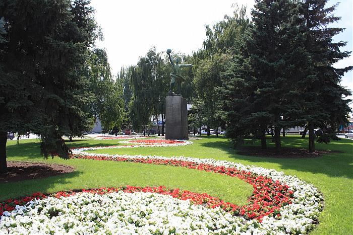 Памятник создателям Первого спутника 1957 г.   Ростов на Дону image 3