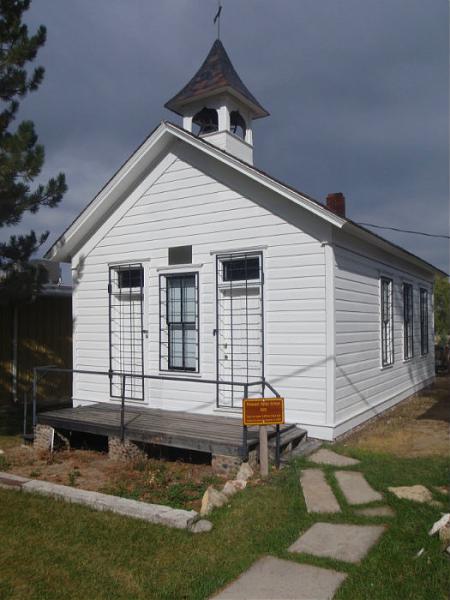 pleasant-valley-school-1885-douglas-wyoming