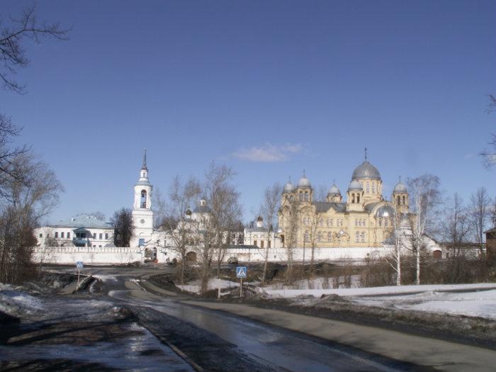 Верхотурский Николаевский монастырь Верхотурье зима