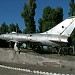 Самолёт Су-9 на постаменте в городе Геническая Горка