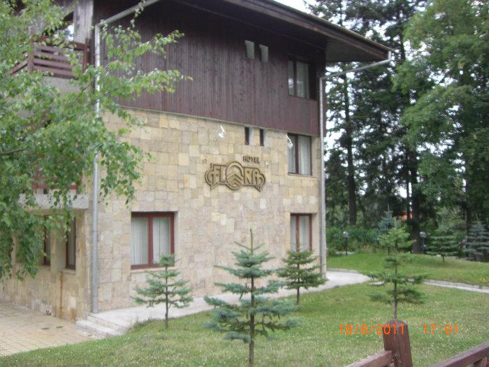 Flora Hotel Complex