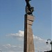Скульптура на постаменте «Крылатая» в городе Могилёв