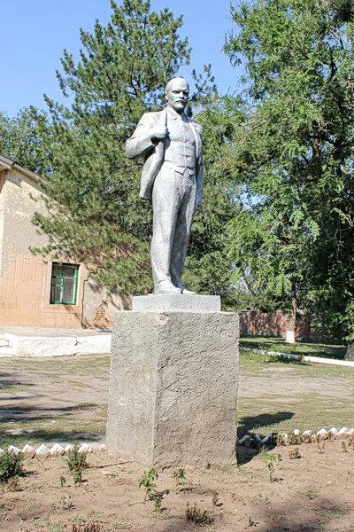 Памятник В.И. Ленину   Курмоярский image 0