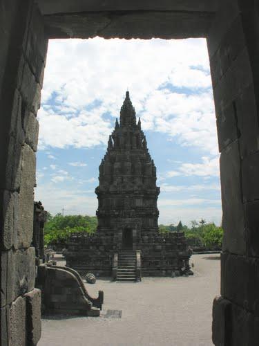 Temple B (Garuda) - Klaten