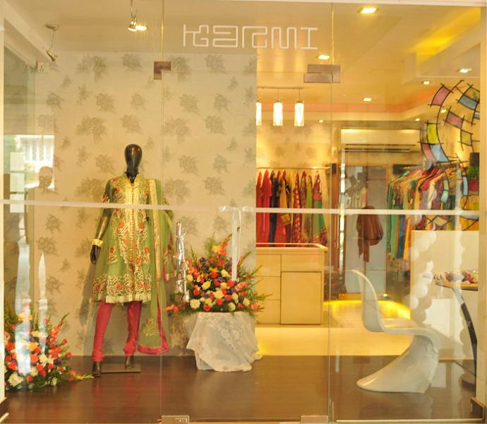 Online Saree Store: Shop from the Best Saree Store Online