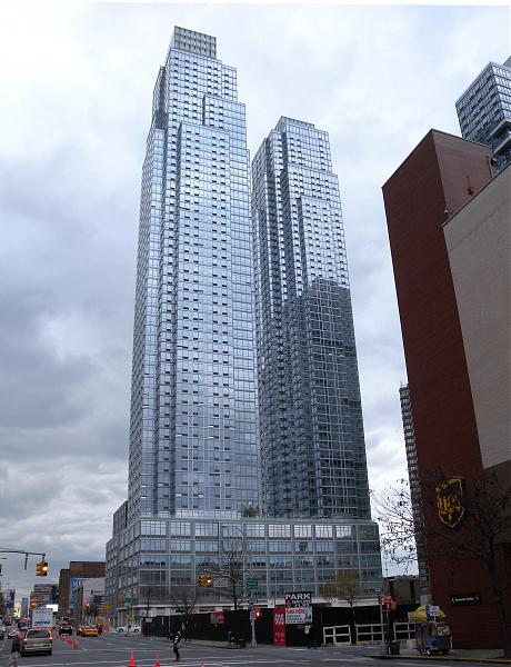 Silver Towers Leasing Office