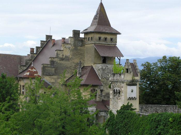 Ostrožac Castle - Ostrožac
