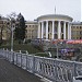 Пешеходный мост над аллеей Героев Небесной Сотни в городе Киев