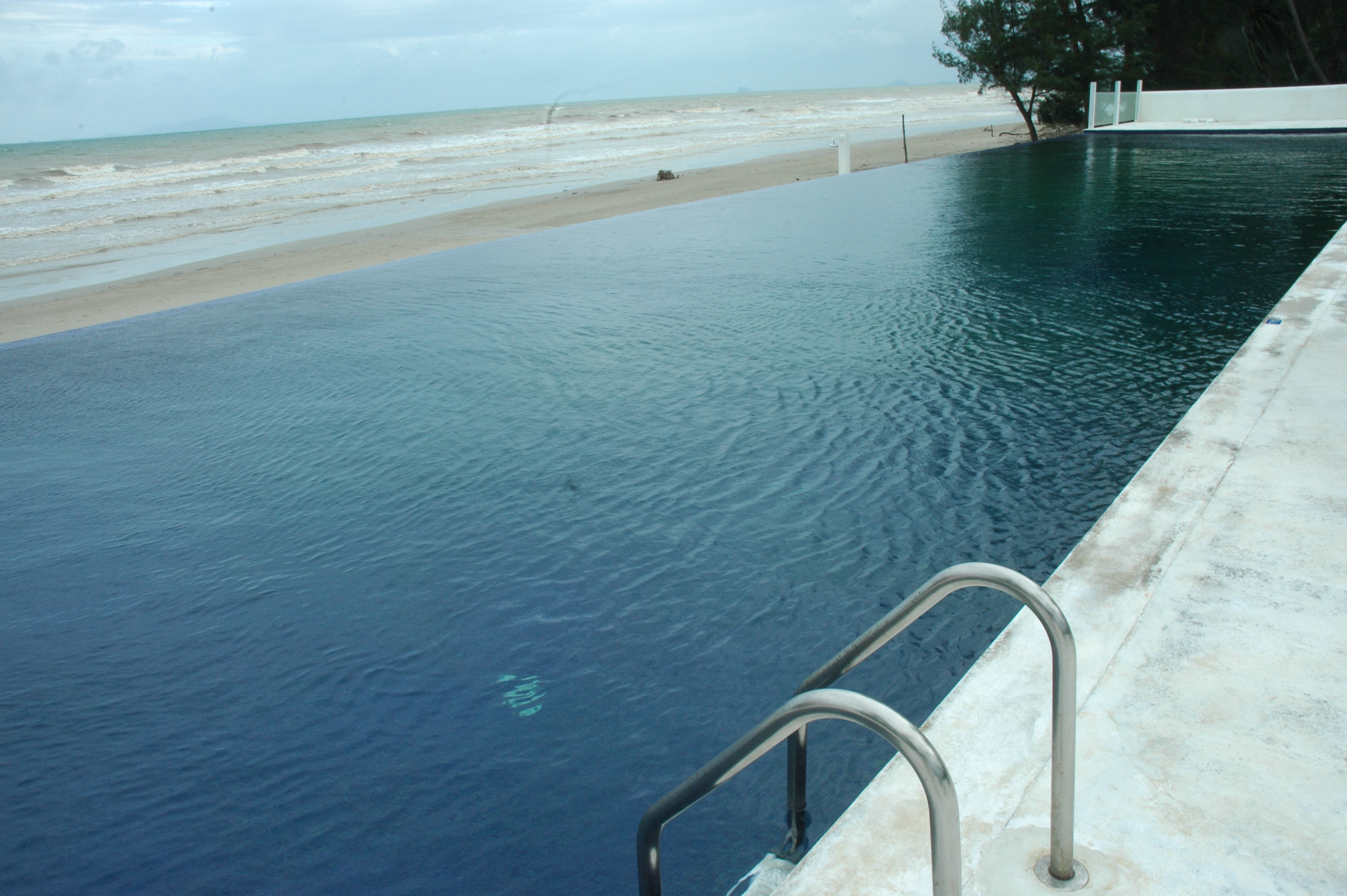 Villa Danialla Beach Resort - kg kandis | hotel