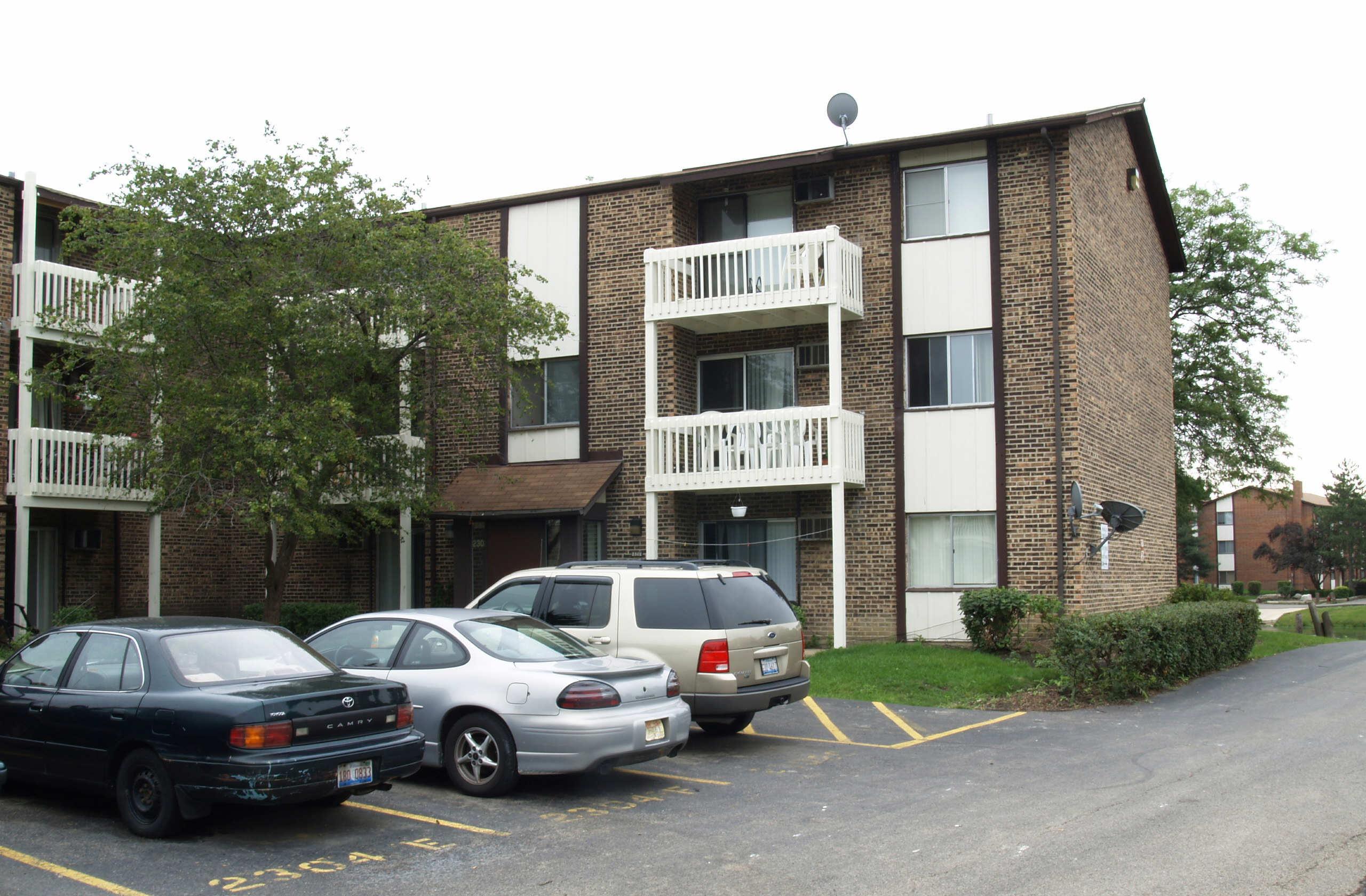 Country Glen Apartments Arlington Heights, Illinois subdivision