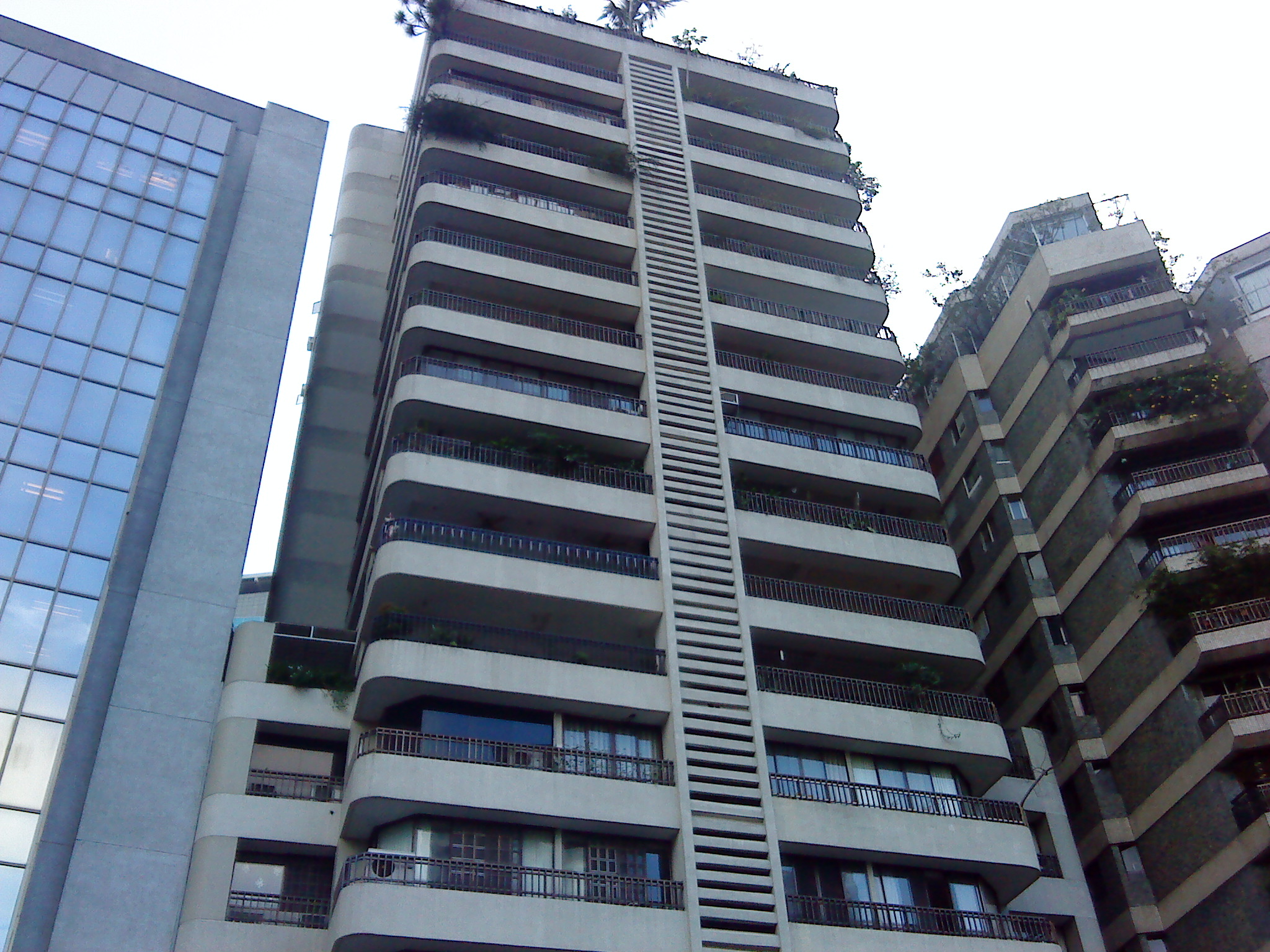 lpl-plaza-makati
