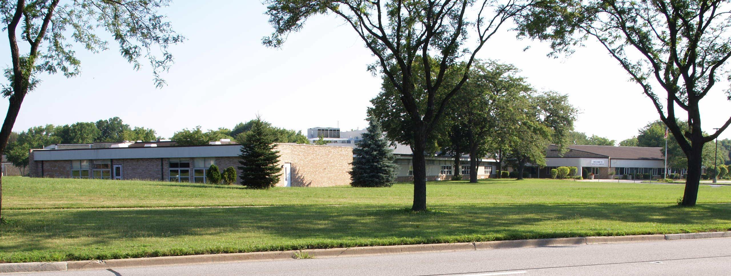 Winston Campus Junior High Palatine, Illinois