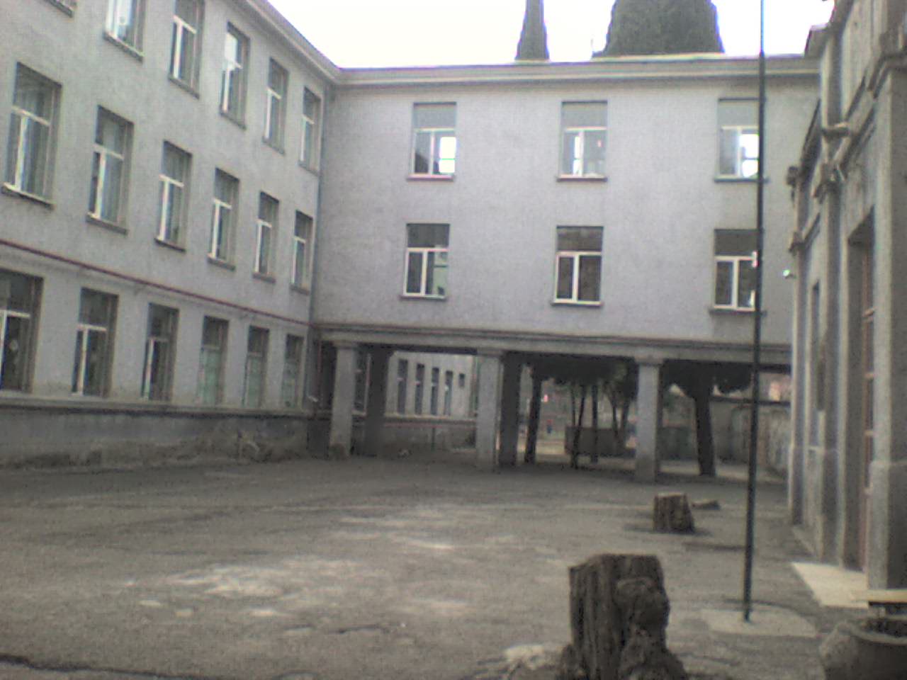 Школа Тбилиси Фото