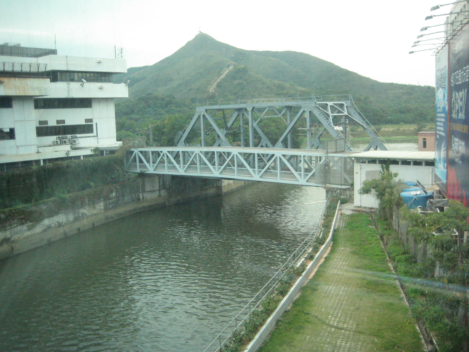 Lo Wu Railroad Bridge Hong Kong