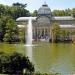 Estanque del Palacio de Cristal en la ciudad de Madrid