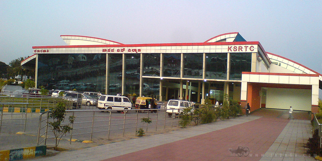 New Bus Stand, Hassan Hassan