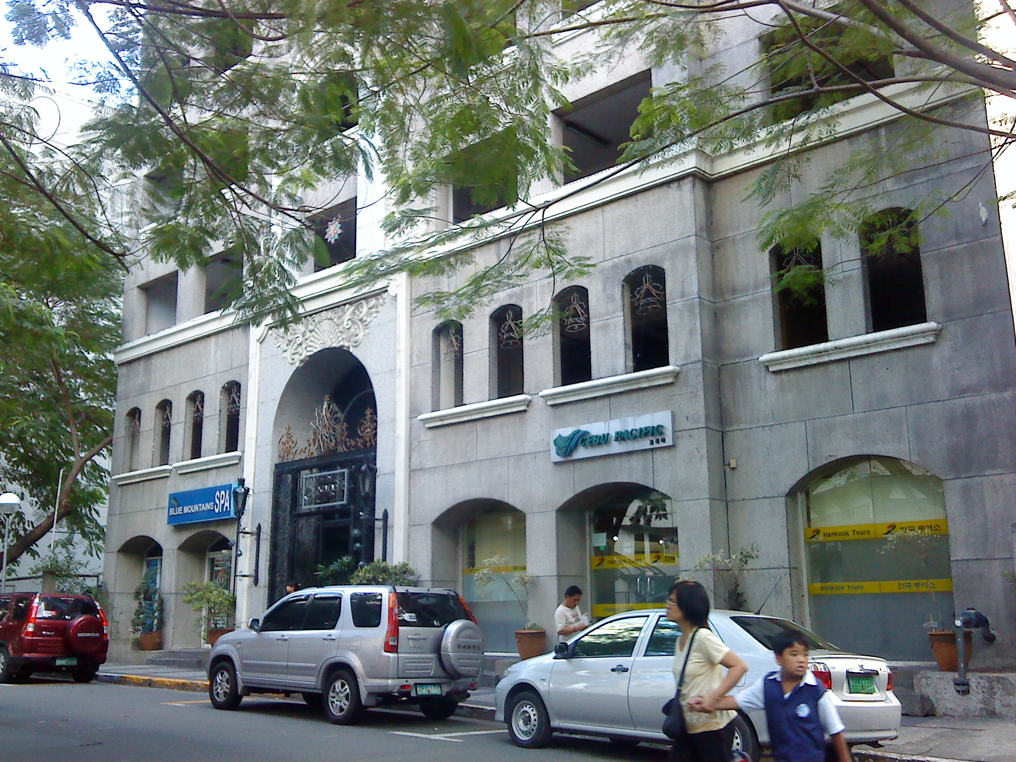 Le Domaine Condominium Makati