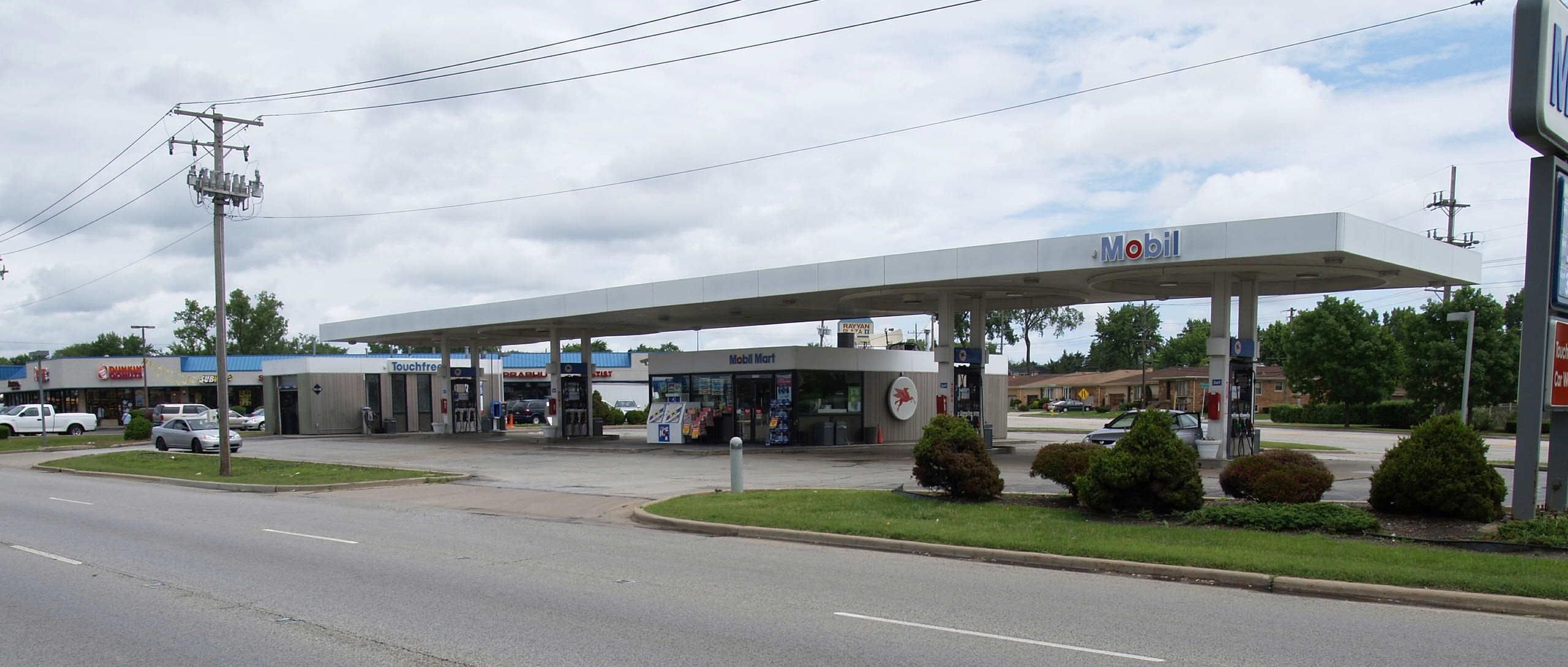 Mobil Gas Station Glenview, Illinois