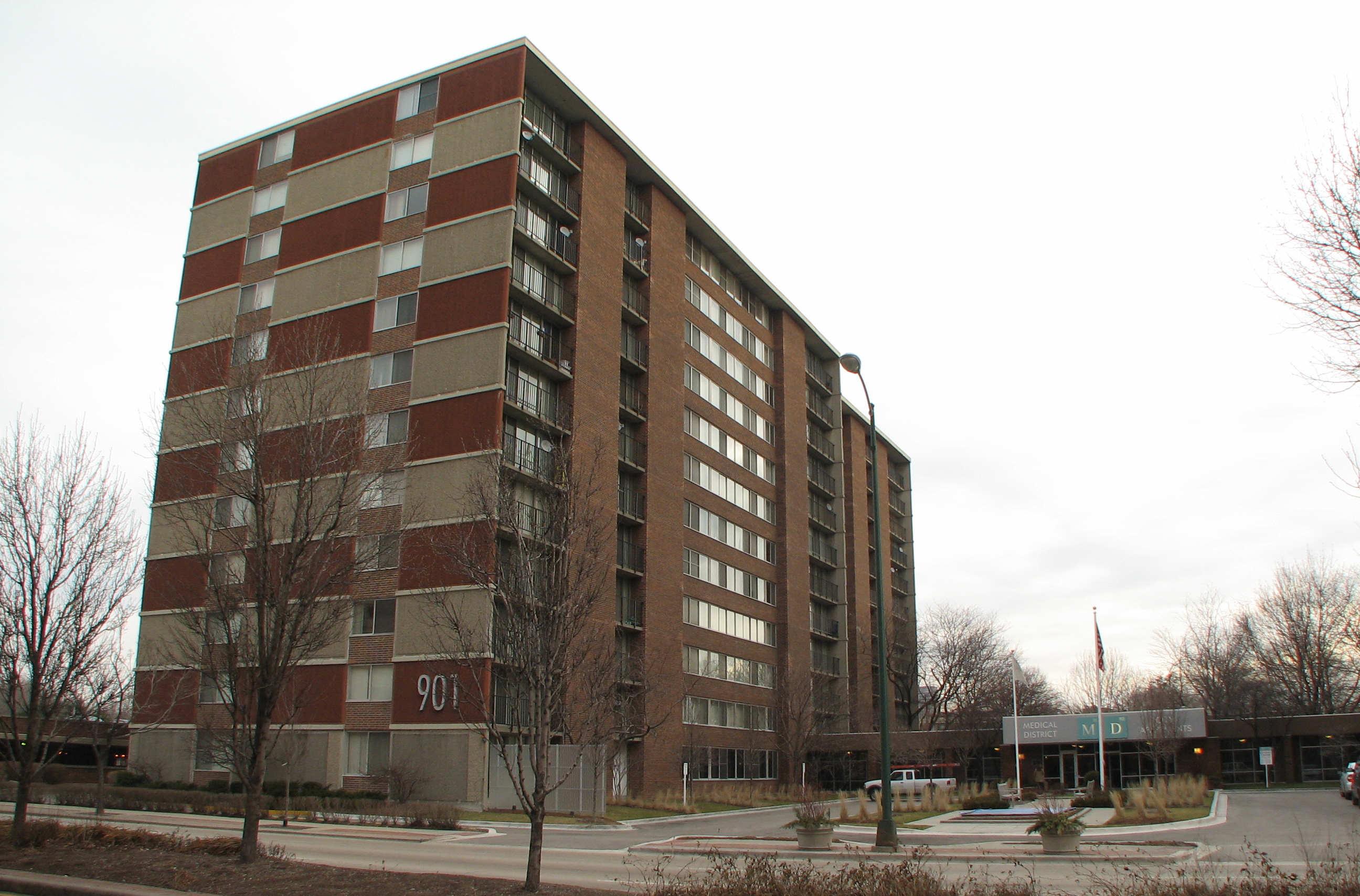 Medical District City Apartments Chicago, Illinois