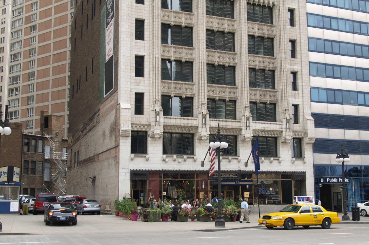 River Hotel / Club Quarters Hotel Chicago Wacker at Michigan Chicago, Illinois