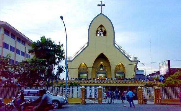 Gereja Santa Maria A. Fatima Pekanbaru