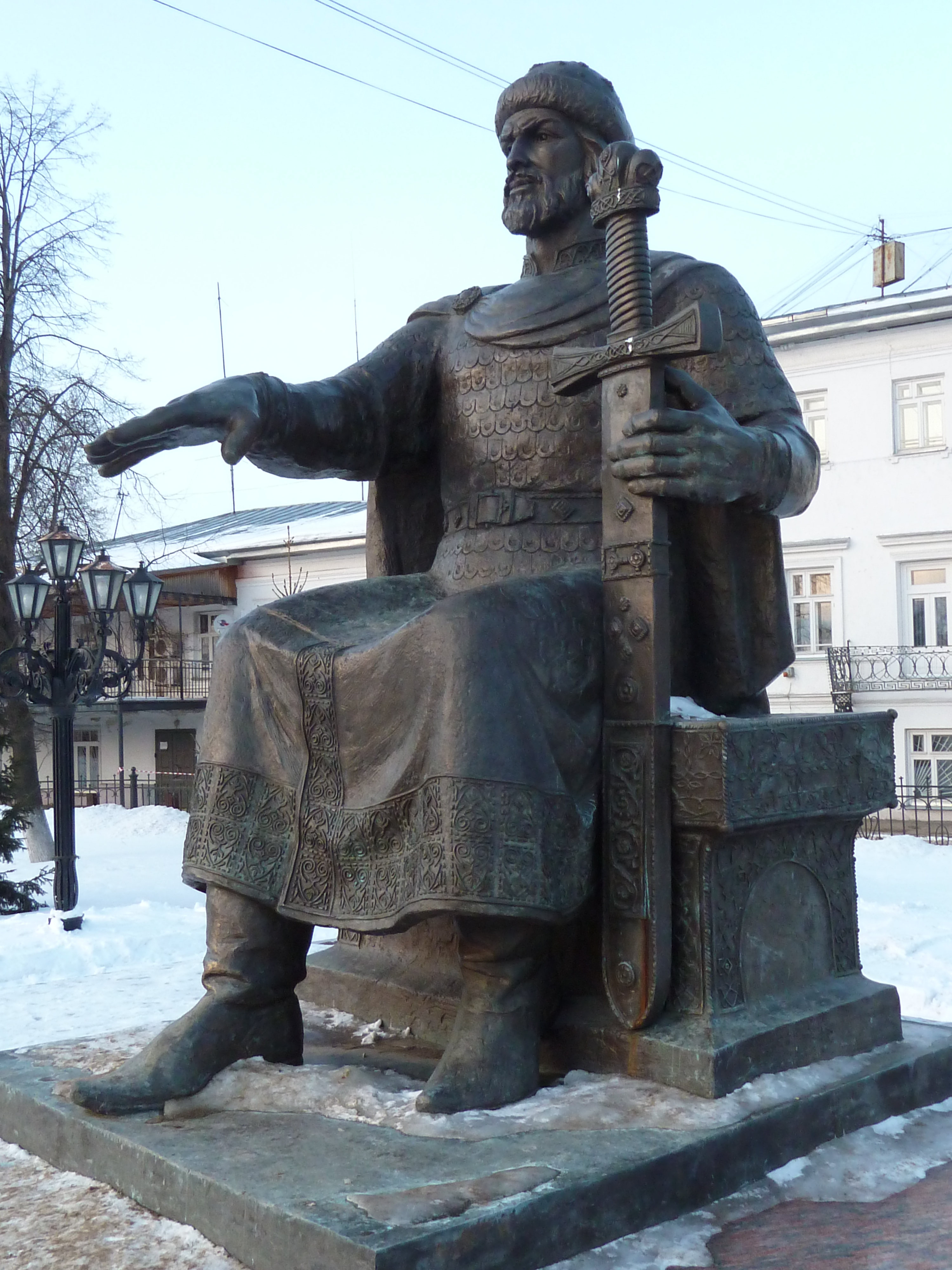 Фото юрия долгорукого кострома Памятник Юрию Долгорукому - Кострома
