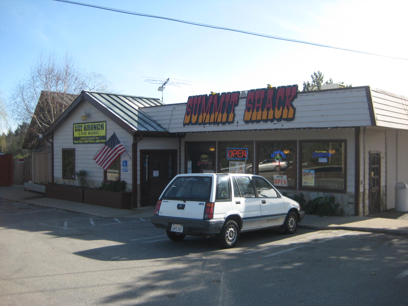 Summit House Beer Garden & Grill