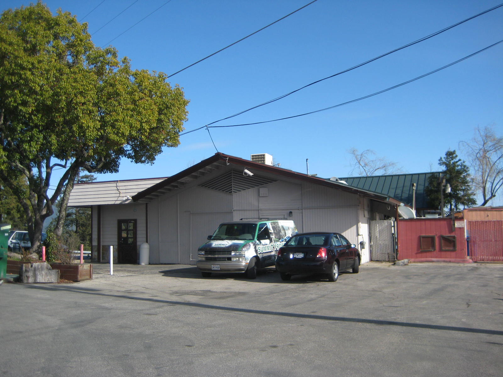 Summit House Beer Garden & Grill