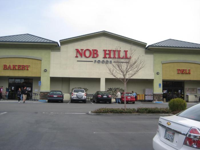 Nob Hill Foods Scotts Valley California store shop grocery