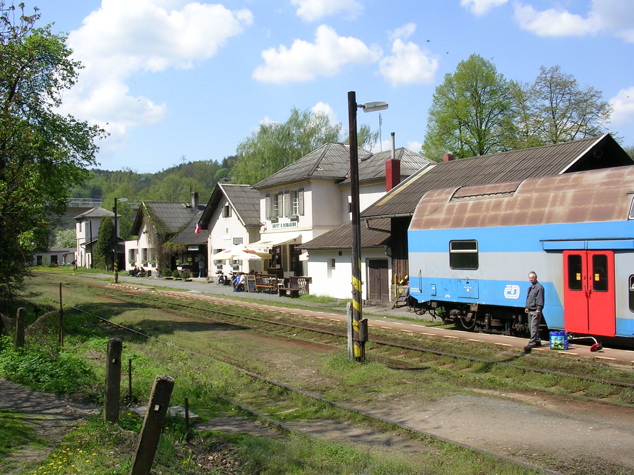 Davle railway station Davle