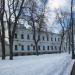 Служебный корпус у Передних ворот (южный жилой дом чиновников богадельни) — памятник архитектуры в городе Москва
