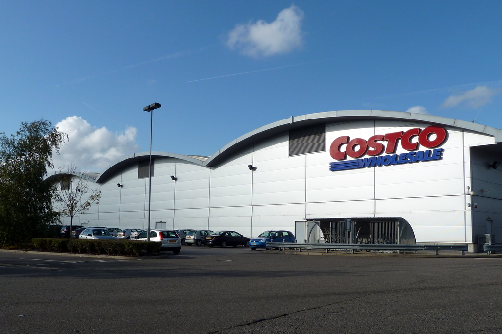 Costco, Reading