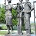 Somogyi József: Aratók c. szobra in Dunaújváros city