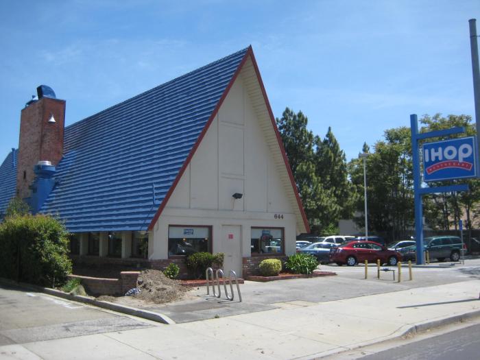 IHOP-International House of Pancakes at The Mills at Jersey Gardens® - A  Shopping Center in Elizabeth, NJ - A Simon Property