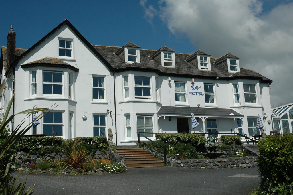 the bay suites hotel