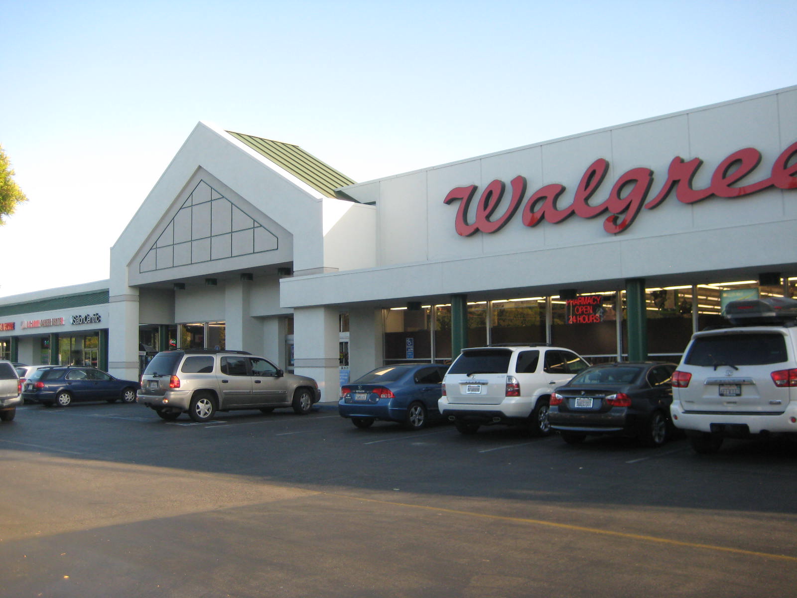 Walgreens Mountain View, California East El Camino Real, 121 store