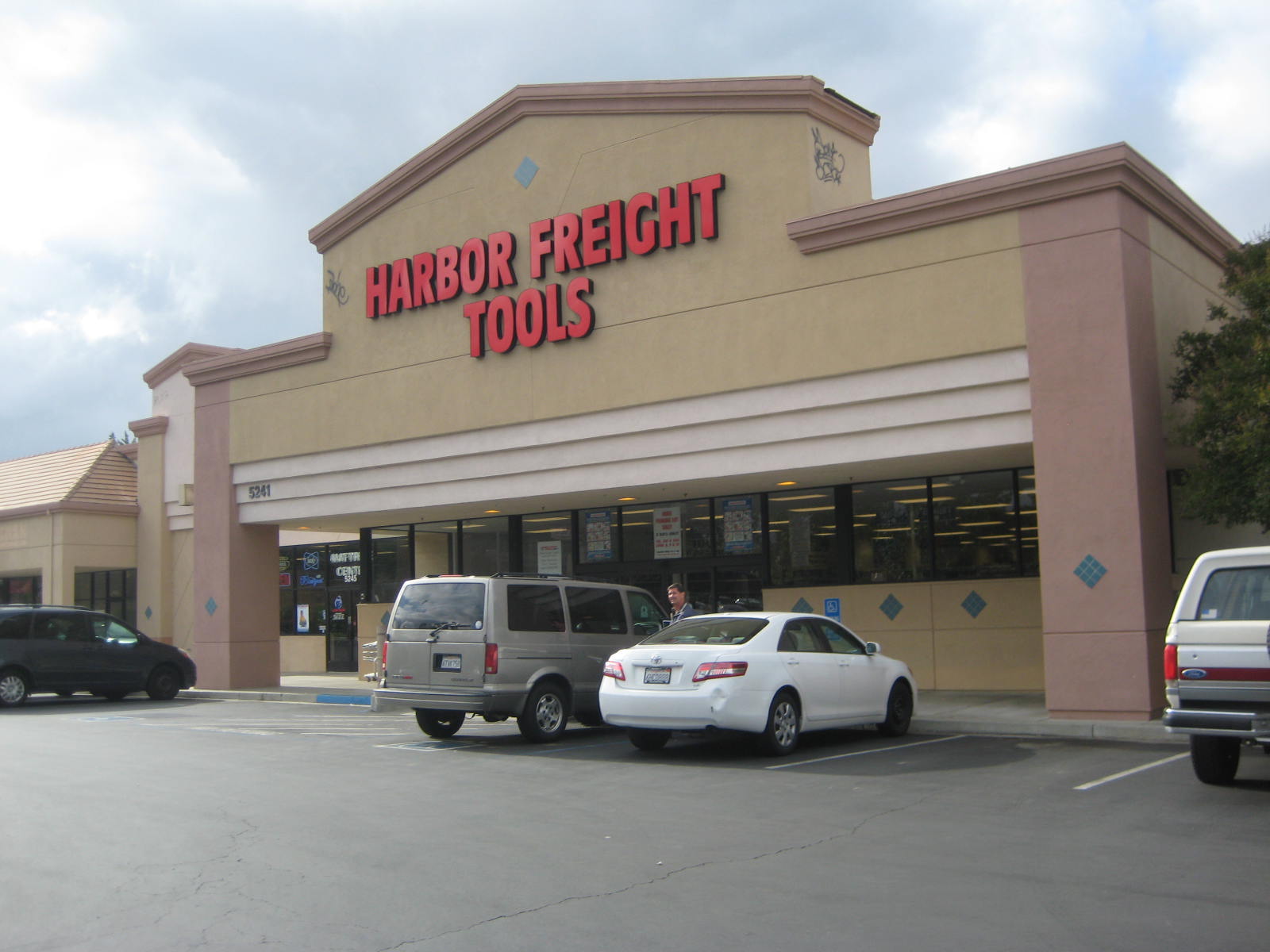 Harbor Freight Tools Santa Clara, California store / shop