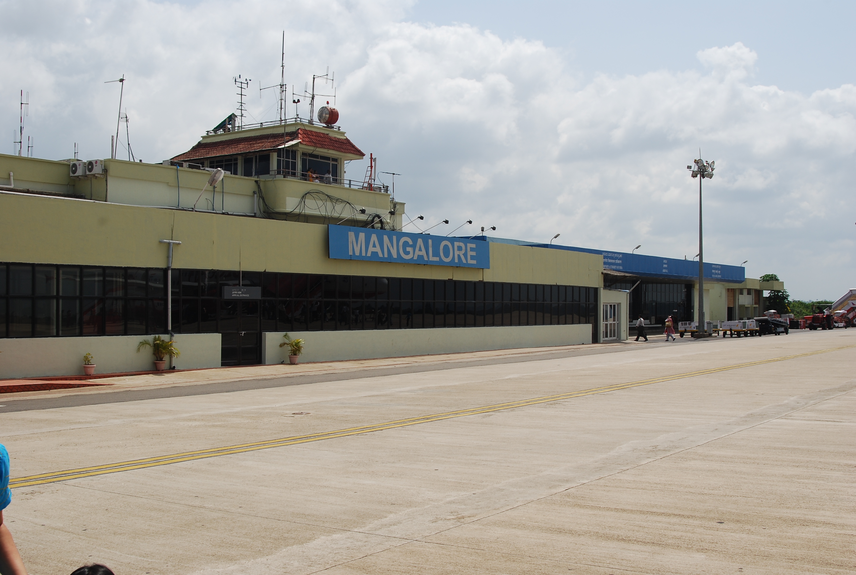 Đặt vé máy bay Mangalore