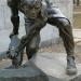 Скульптура «Булыжник — оружие пролетариата»