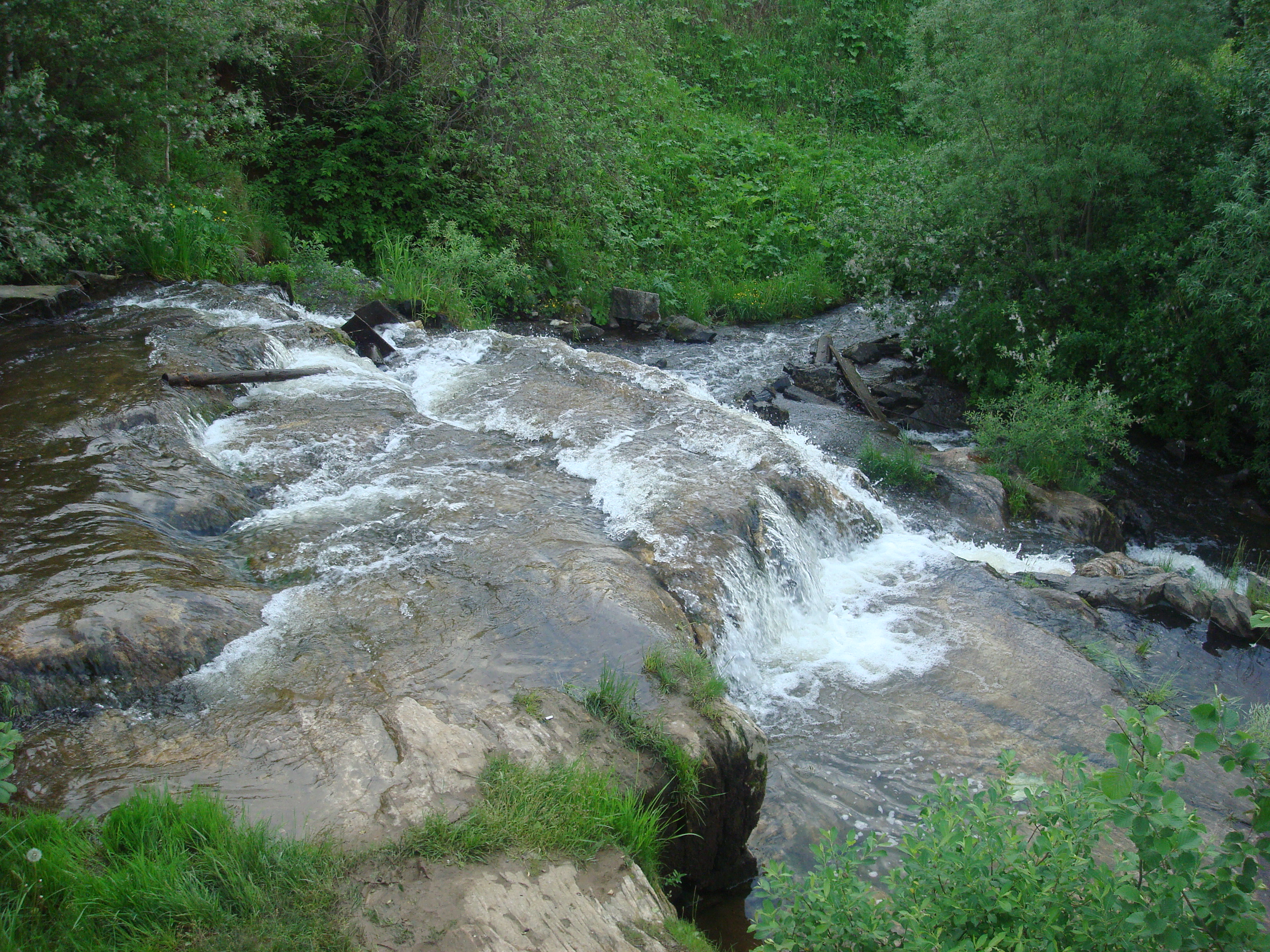 Водопад Грохотун в Дегтярске