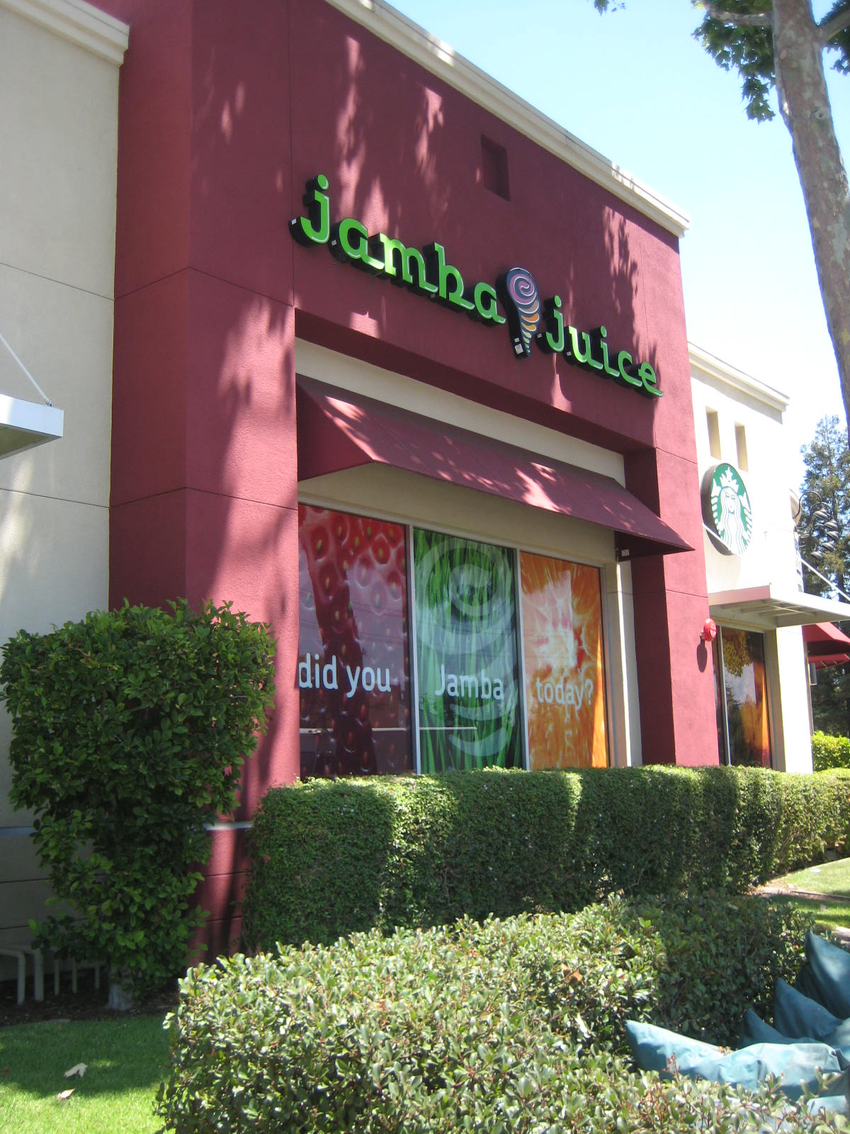 jamba juice open july 4