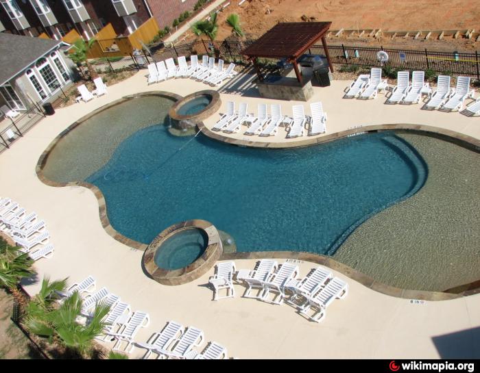 lakeridge pool