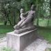 Памятник матери с ребёнком в городе Псков