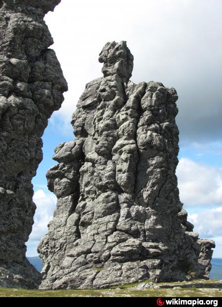 Останцы, столбы выветривания на горе Маньпупунер достопримечательность, памятник природы image 2