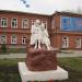 Скульптура «Читающие девушки» в городе Курган